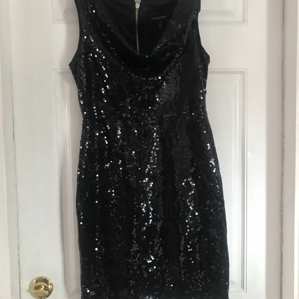 Beautiful drees - Picture 3 of 5